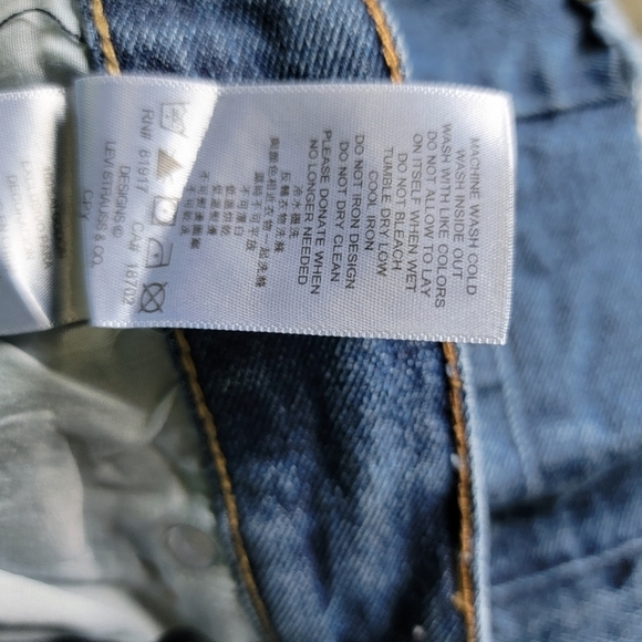 LEVIS 511 Slim Medium Wash Bermuda Denim Short Five Pockets Sz 16 Reg W28 - Picture 11 of 11